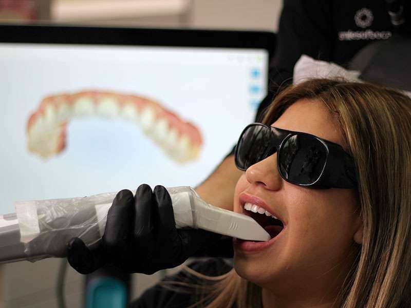 invisalign-itero-intraoral-scan invisalign itero intraoral scan